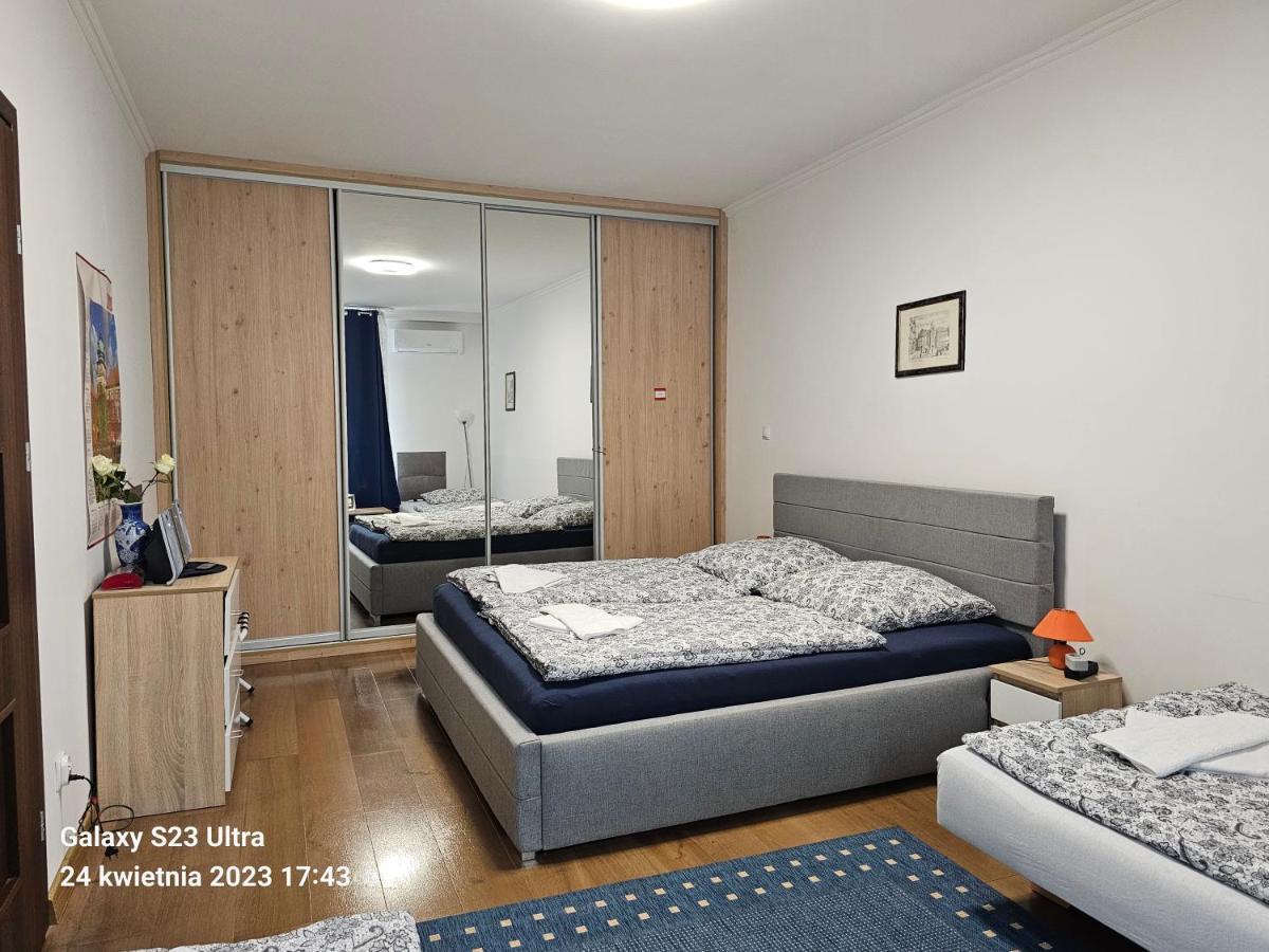 Gaj Apartment - Air Condition, Free Parking Краків Екстер'єр фото